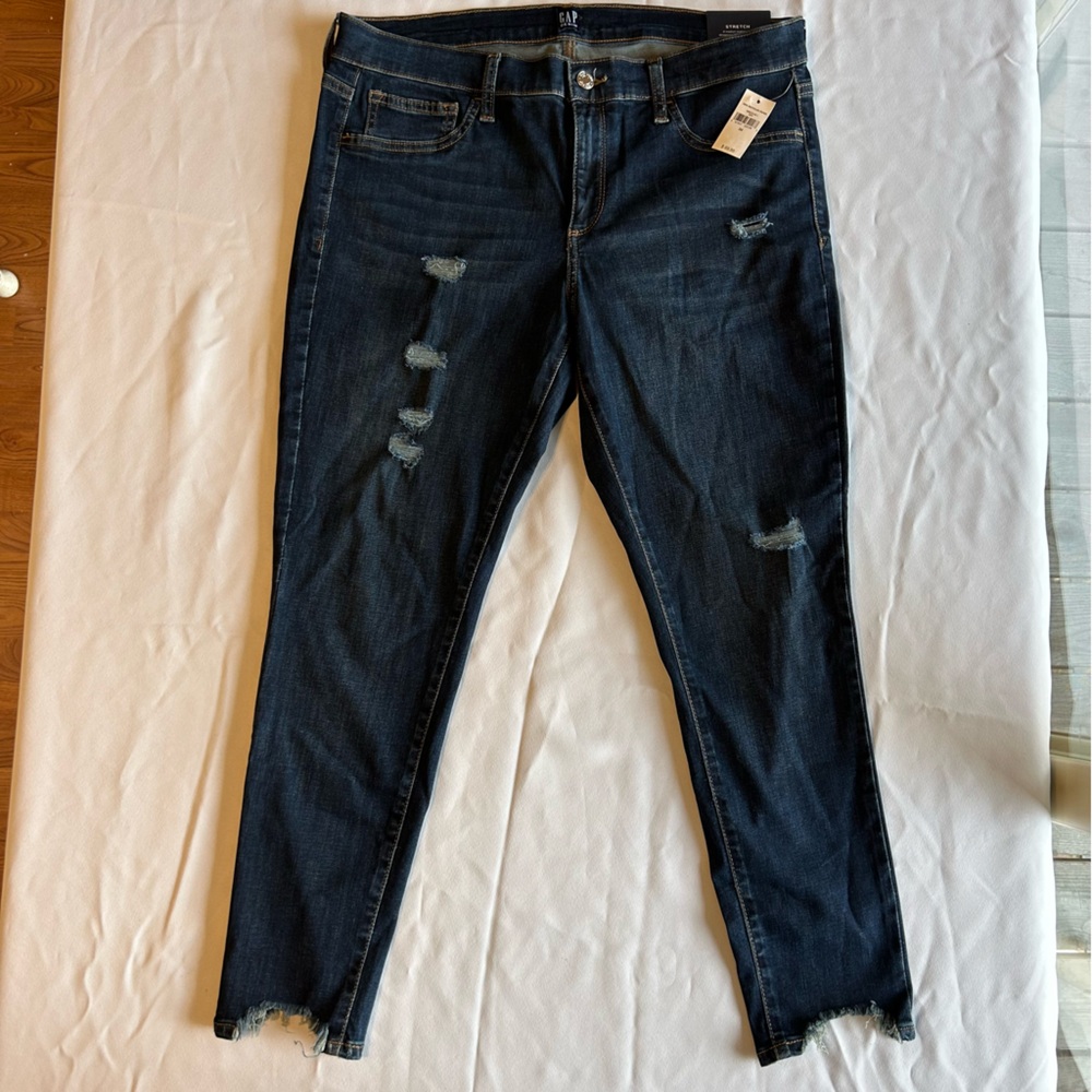 NWT GAP Dark Blue Distressed Women Jeggings/Skinny Jeans- 32in Waist, size 12